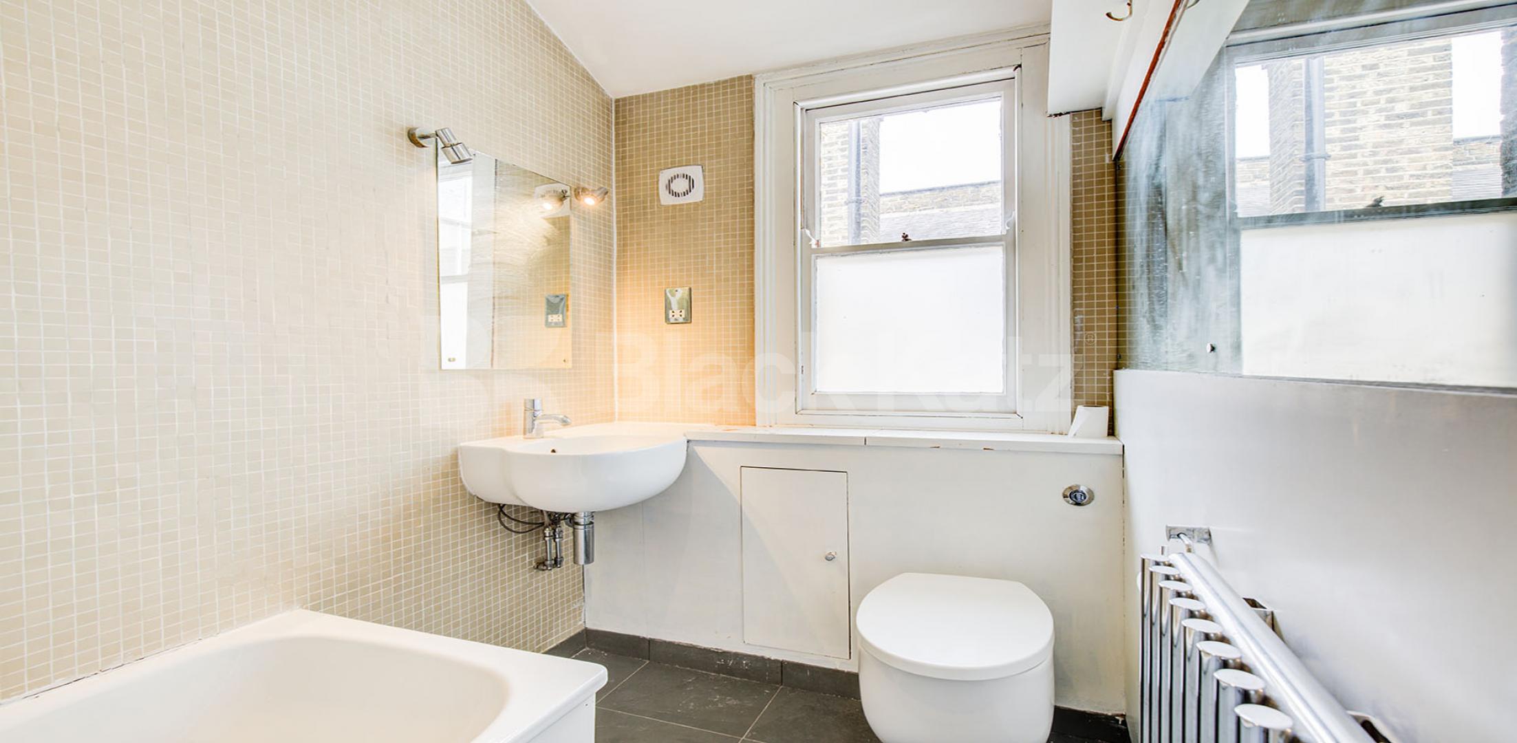 			2 Bedroom, 1 bath, 1 reception Flat			 Ormiston Grove, SHEPHERDS BUSH